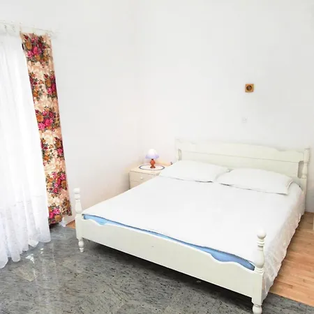 Apartament With A Parking Space Vantacici, Krk - 5386 Malinska
