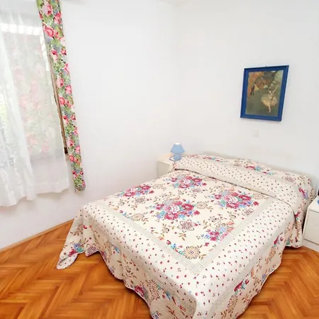 With A Parking Space Vantacici, Krk - 5386 Apartament *